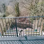 Budget-Friendly 4-Bedroom House In Swansea - Ideal For Travelers