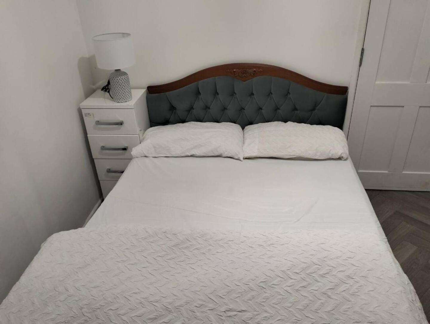 Budget-friendly 4-bedroom House In - Ideal For Travelers *