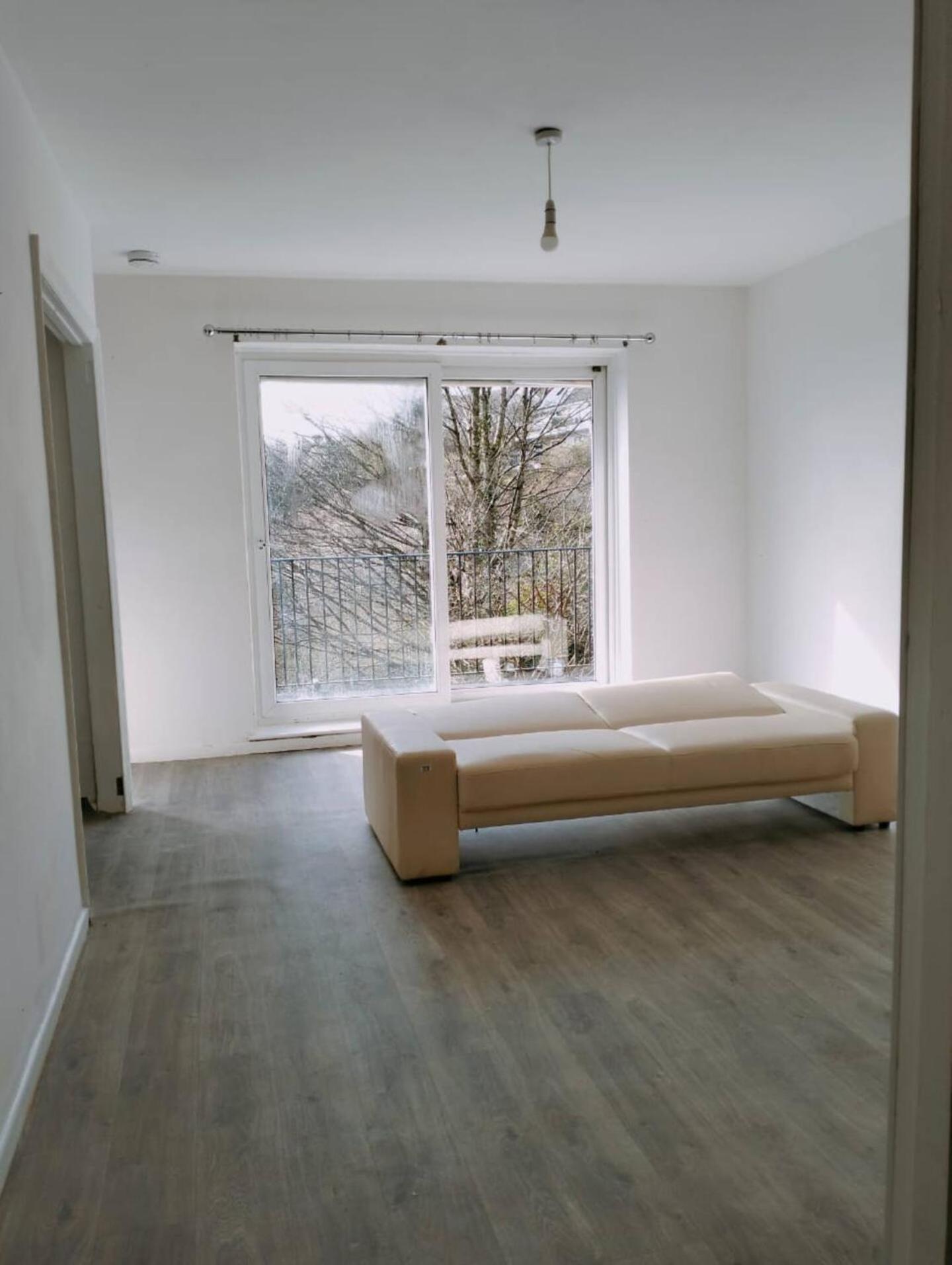 Homestay Budget-friendly 4-bedroom House In - Ideal For Travelers Swansea